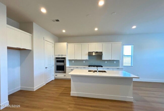 Building Photo - 7328 Oakmont Ln