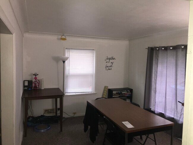 Building Photo - 1128 California Ave