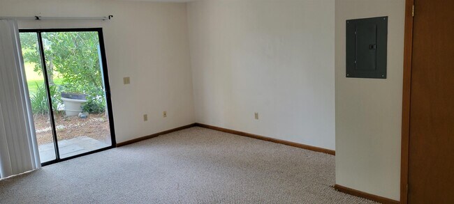 Building Photo - 5 Moultrie Creek Cir