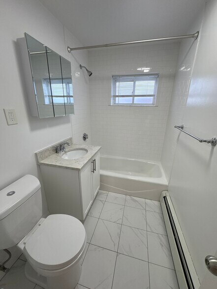 Building Photo - 14 Westford St