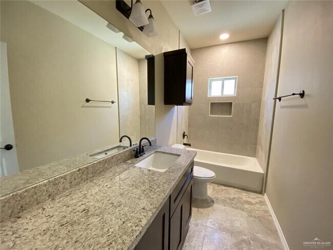 Building Photo - 8 Nightingale Ave