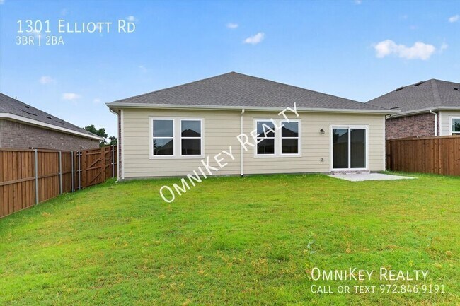 Building Photo - 1301 Elliott Rd