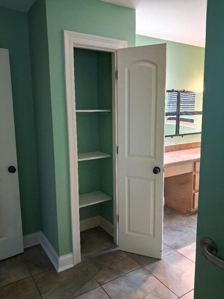 master bath linen closet - 3447 Derby Pl