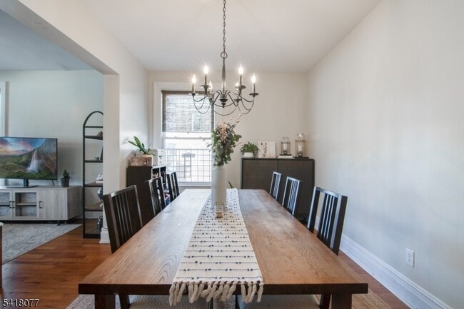 Building Photo - 660 Bloomfield Ave