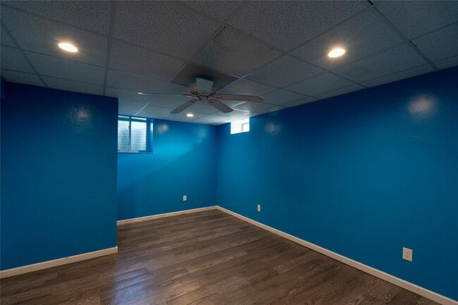 Building Photo - 21 Pine Cone St