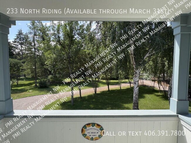 Building Photo - 233 N Riding