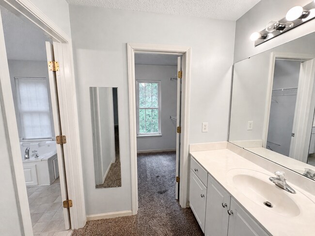 Building Photo - 303 Berkeley Dr