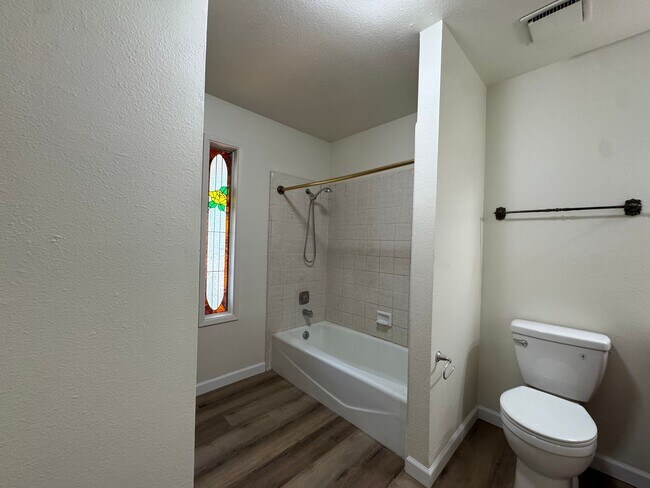 Building Photo - 657 W Escalon Ave