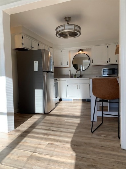 Building Photo - 200 Post Rd