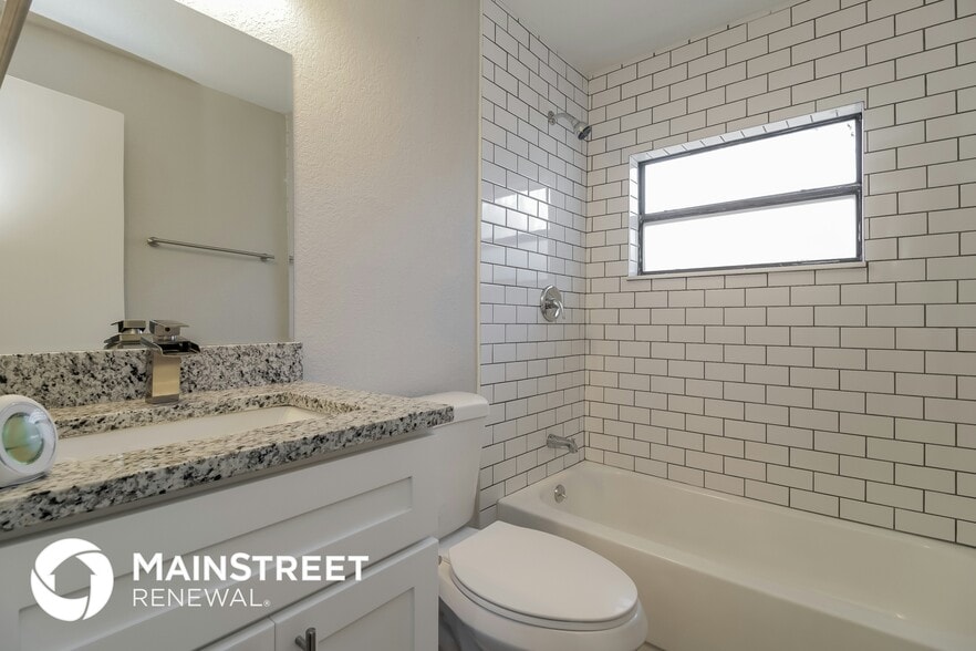 Building Photo - 4118 Minoso St