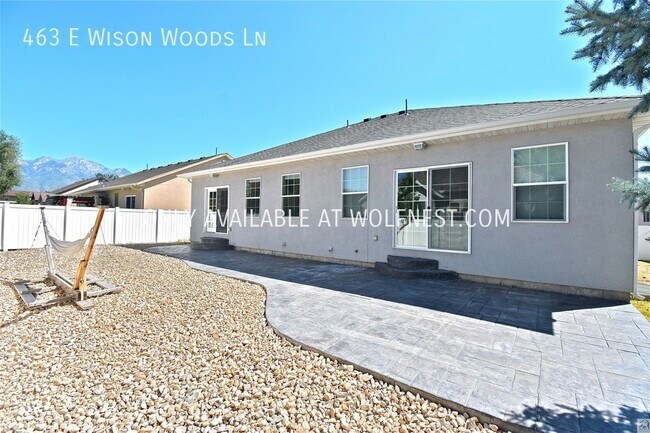 Building Photo - Stunning 6 Bedroom Fort Union Home! No Dep...
