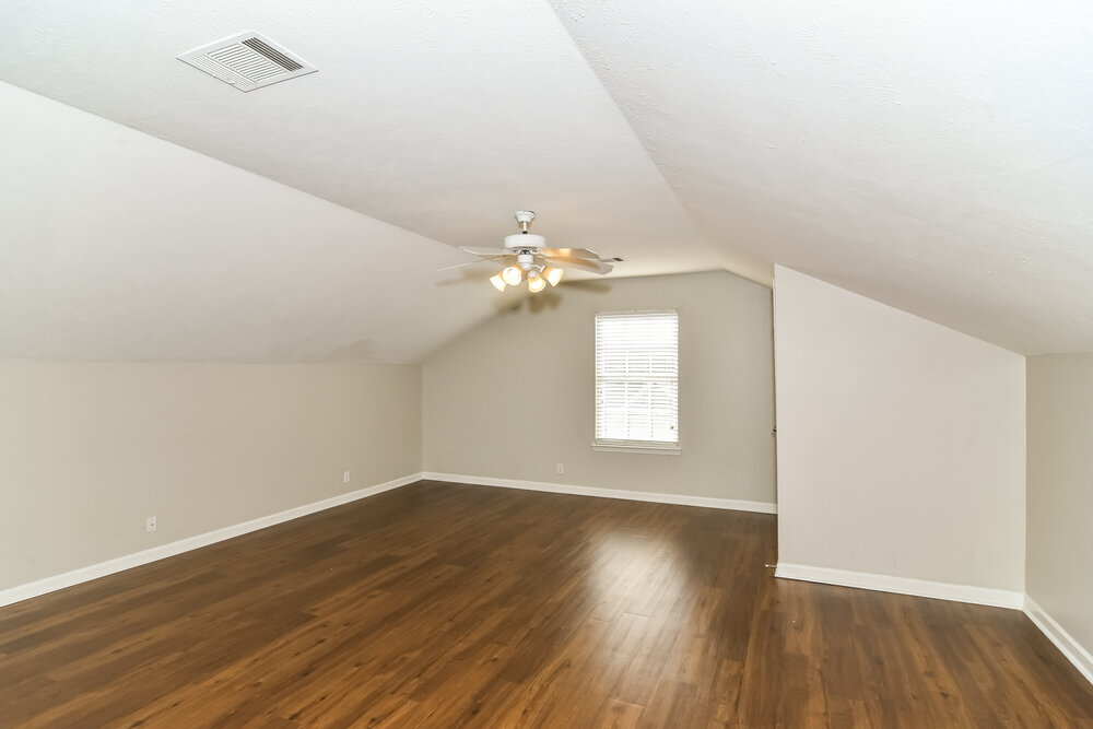 Building Photo - 7045 S Hampton Blvd