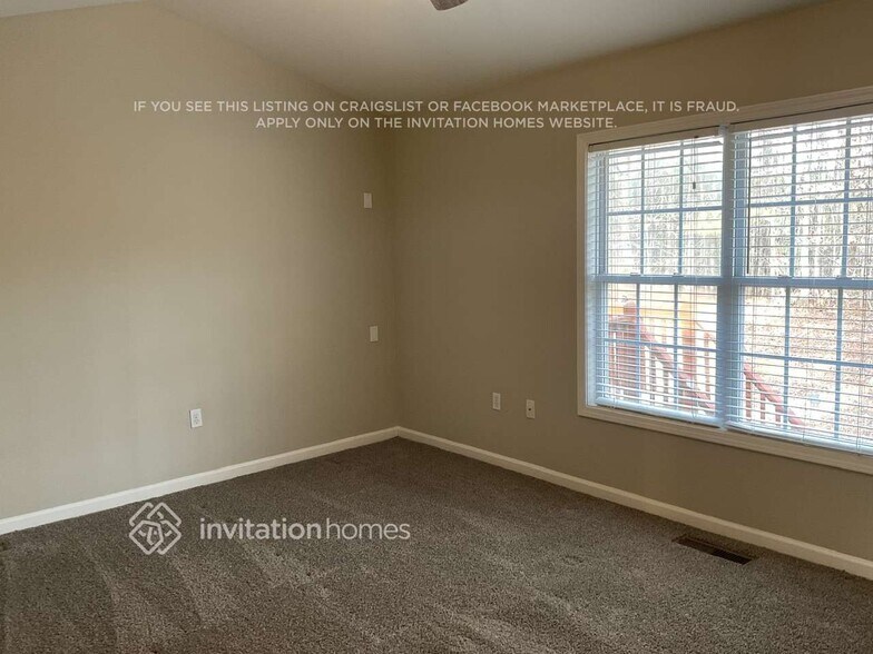 Building Photo - 9455 Pebble Creek Ct