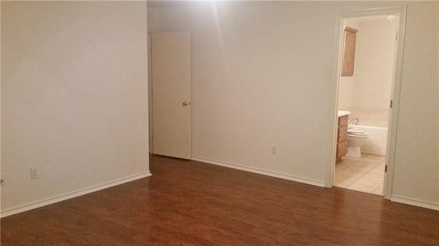 Building Photo - 3200 Hillsdale Ave
