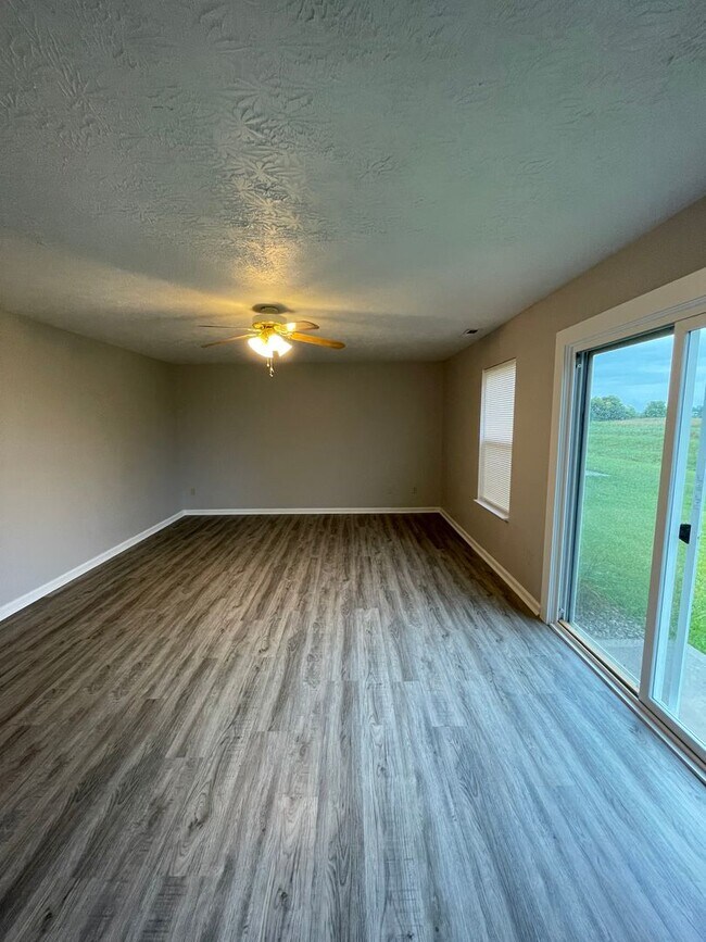Building Photo - 2840 Rand Ln