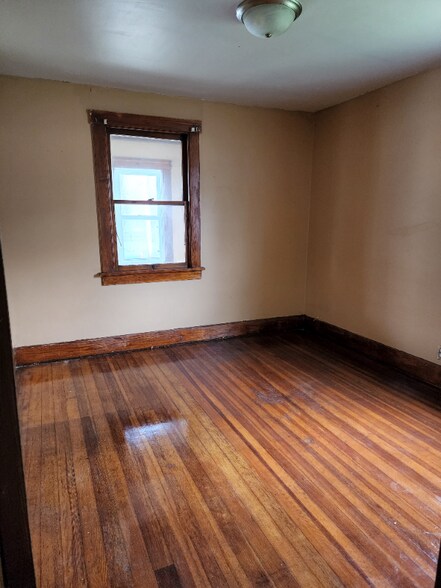 Building Photo - 2915 W Trewyn Ave