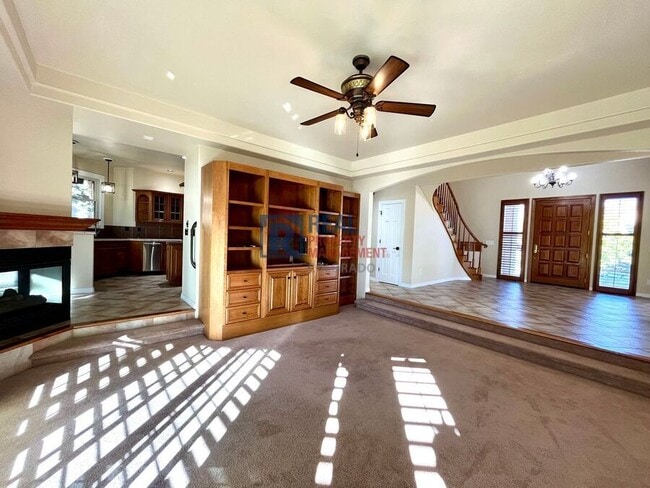 Building Photo - 2645 Rossmere St