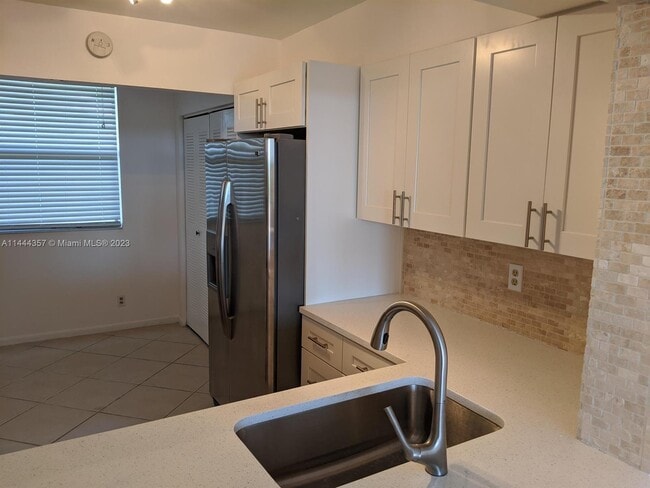 Building Photo - 2070 Homewood Blvd