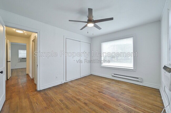 Building Photo - 4012 E Reno Ave