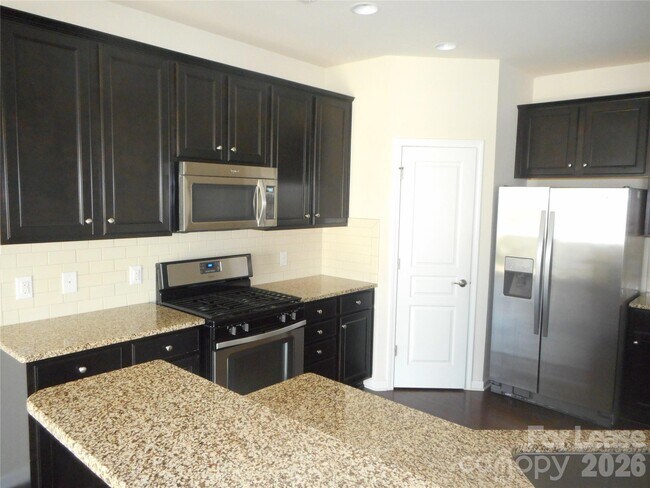 Building Photo - 6538 Portland Rose Ln