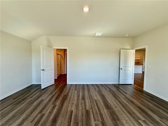 Building Photo - 1317 Chavis St