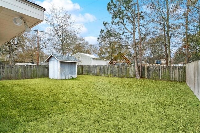 Building Photo - 405 Bon Temps Roule