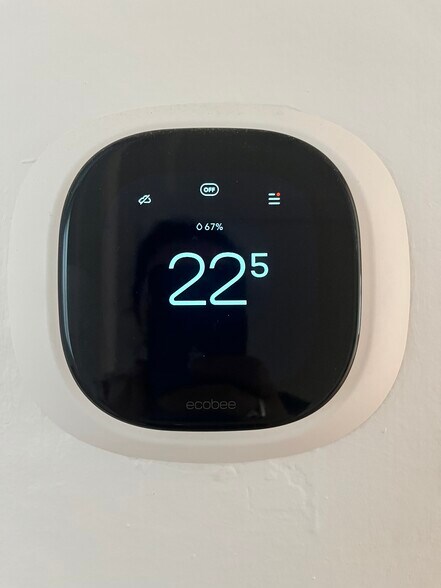 Thermostat - 416 Longfellow Ave