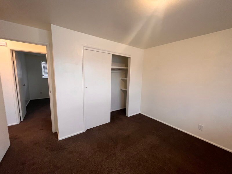 Building Photo - 166 N 400 E