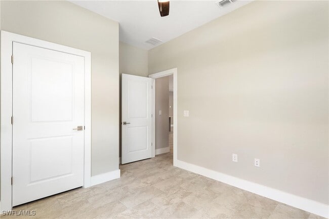 Building Photo - 3584 Laslo Ave