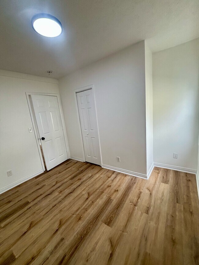 Building Photo - 831 Meigs Ave