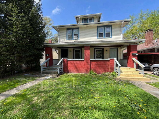 Primary Photo - 608 N Chester Ave