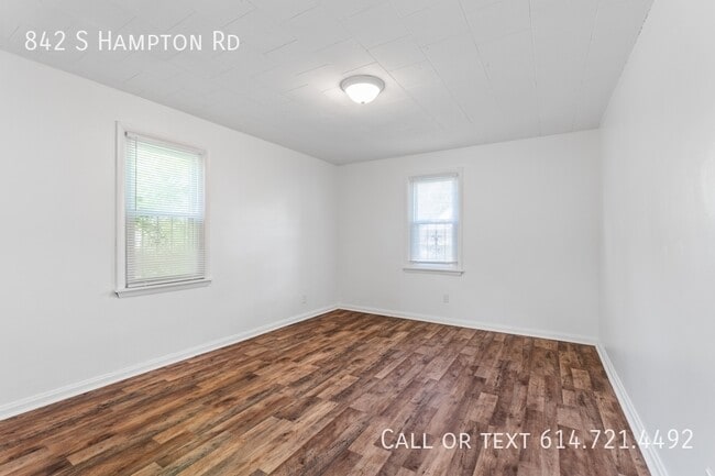 Building Photo - 842 S Hampton Rd