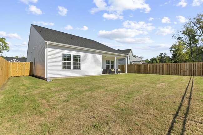 Building Photo - 830 Schoolfield Dr