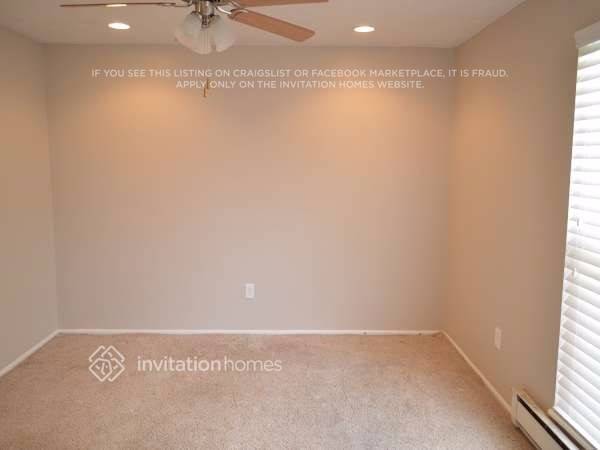 Building Photo - 11156 Forest Ave