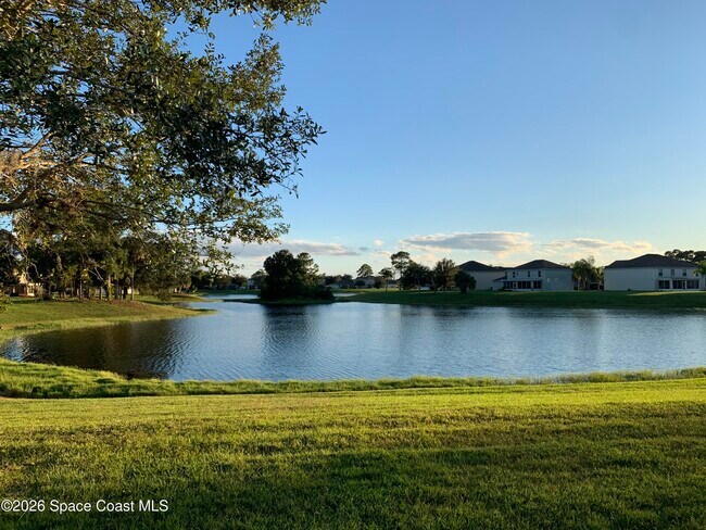 Building Photo - 1649 La Maderia Dr