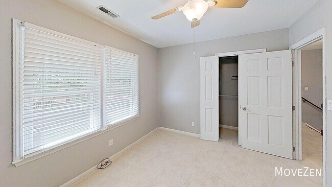 Building Photo - 1407 Hall Blvd
