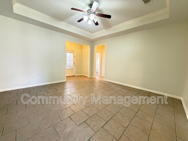 Building Photo - 40320 Creekway Cove Ct