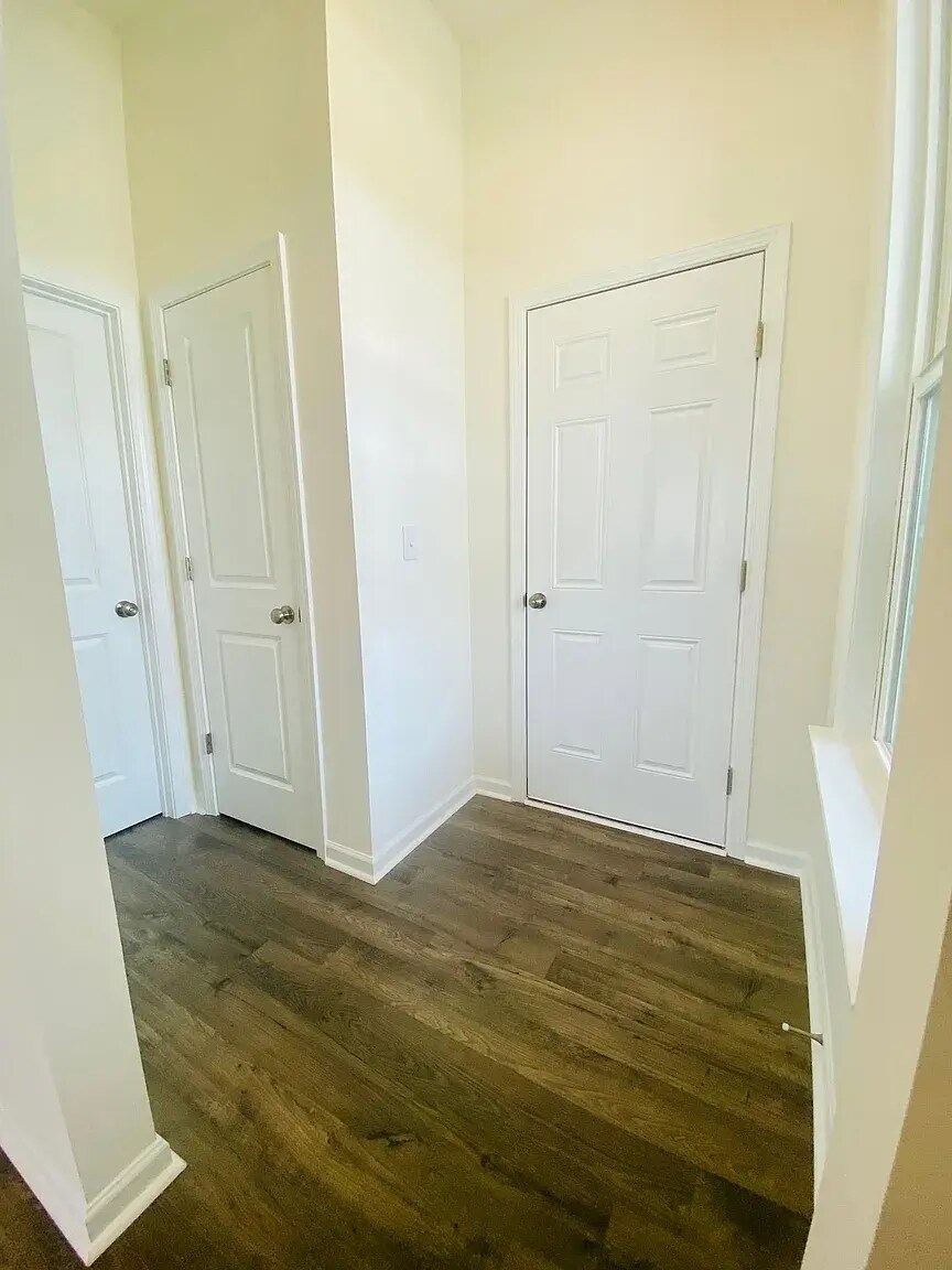 Building Photo - 9241 Harwen Ln