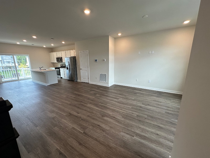 Building Photo - 7421 Calm Retreat Blvd