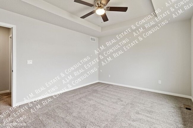 Building Photo - 1100 Edgeland St SW