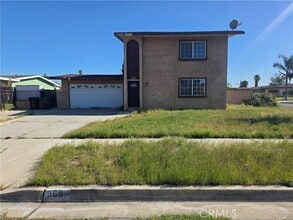 Building Photo - 969 S Sage Ave