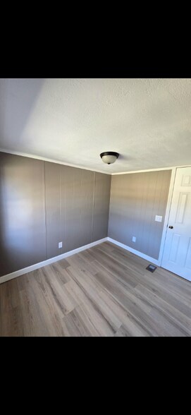 Building Photo - 47 Haney Park