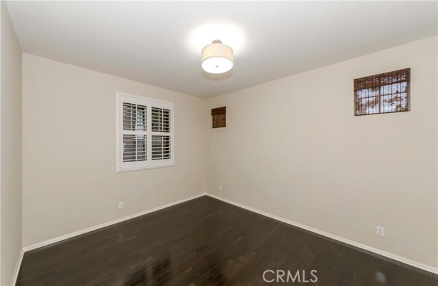 Building Photo - 15 Flyers Ln