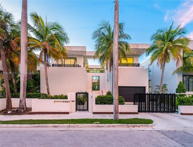 Building Photo - 773 NE 77th Terrace