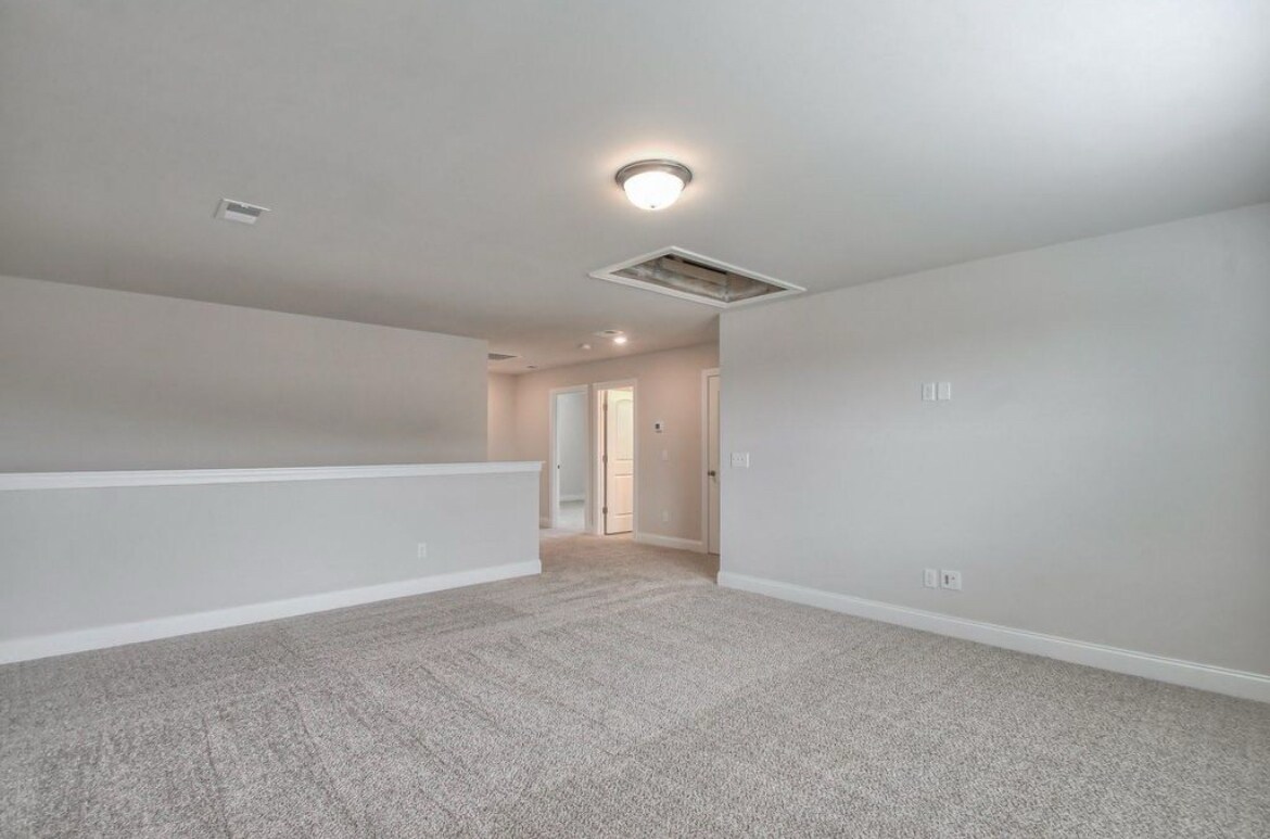 Building Photo - 1095 Holland Ridge Way