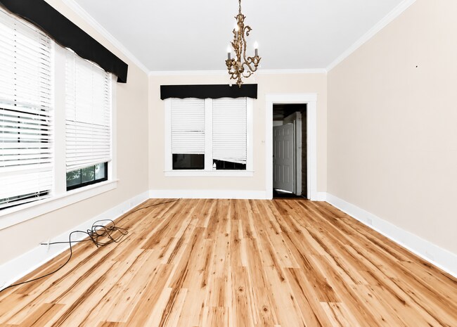 Building Photo - 800 W 34th Ave