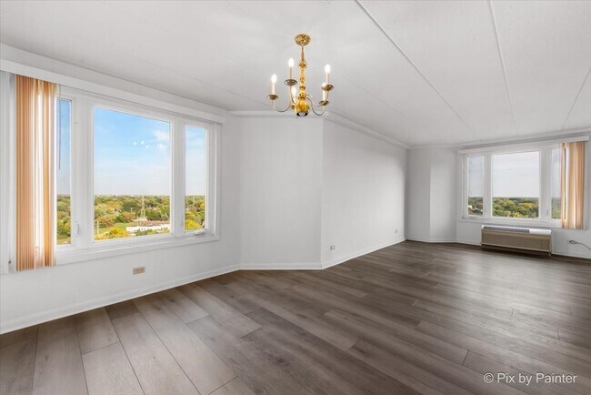 Building Photo - 1 Renaissance Pl