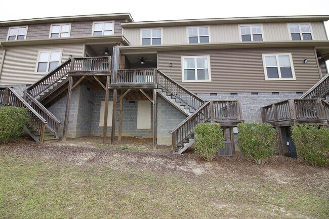 Building Photo - 45 Cypress Cir
