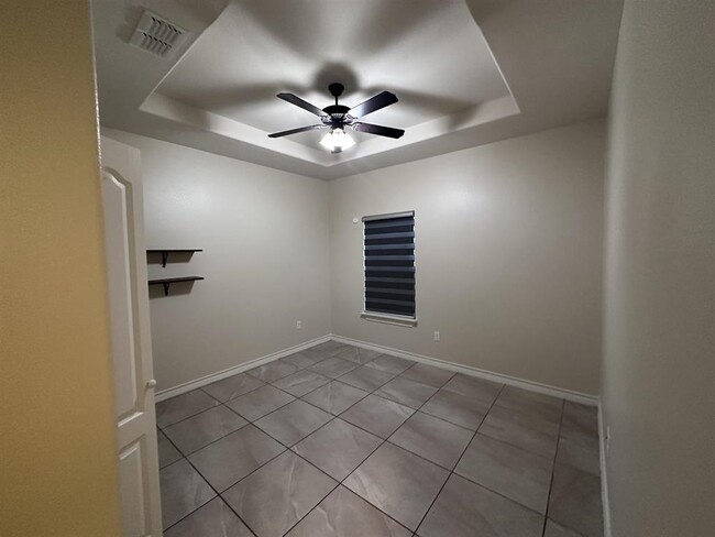 Building Photo - 7227 Sylvia Plath Dr