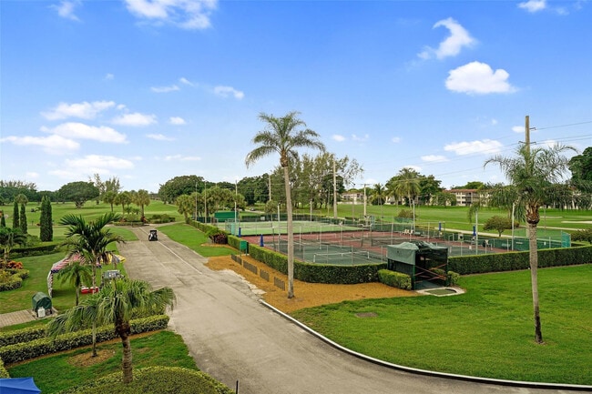 Building Photo - 361 S Hollybrook Dr